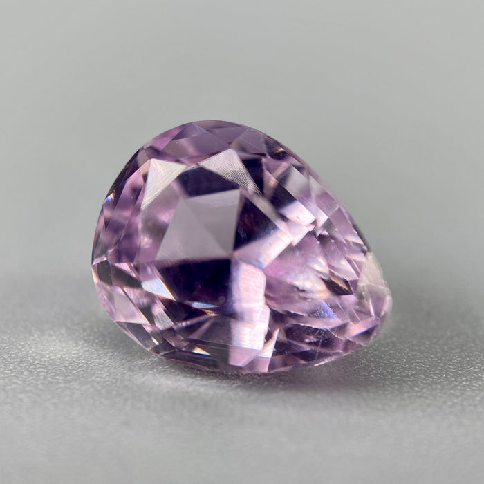 3.70 ct. Kunzite from afghanistan, pear cut, VVS clarity, untreated, available on sanctuaryofstones.com sanctuary of stones dot com, photo5