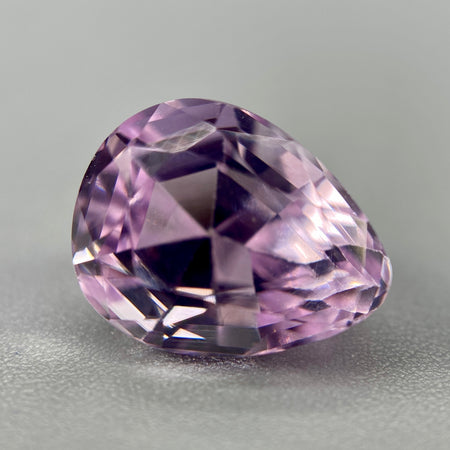 3.70 ct. Kunzite from afghanistan, pear cut, VVS clarity, untreated, available on sanctuaryofstones.com sanctuary of stones dot com, photo2