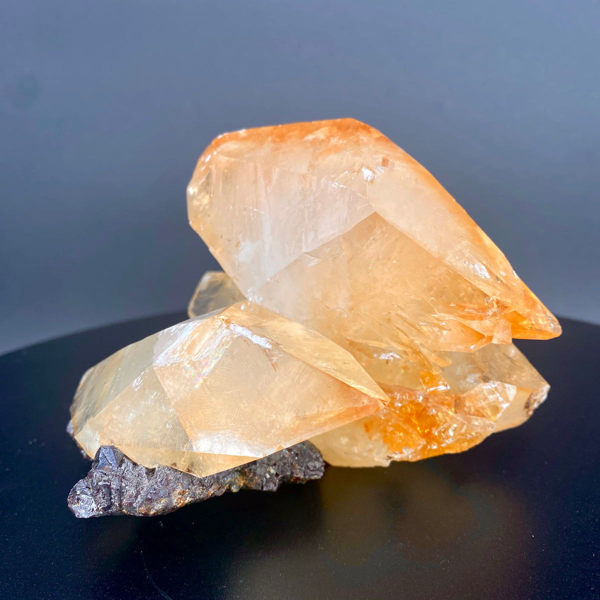 Double Terminated Stellar Beam Golden Calcite Twin On Sphalerite From double-terminated-stellar-beam-golden-calcite-twin-on-sphalerite-from